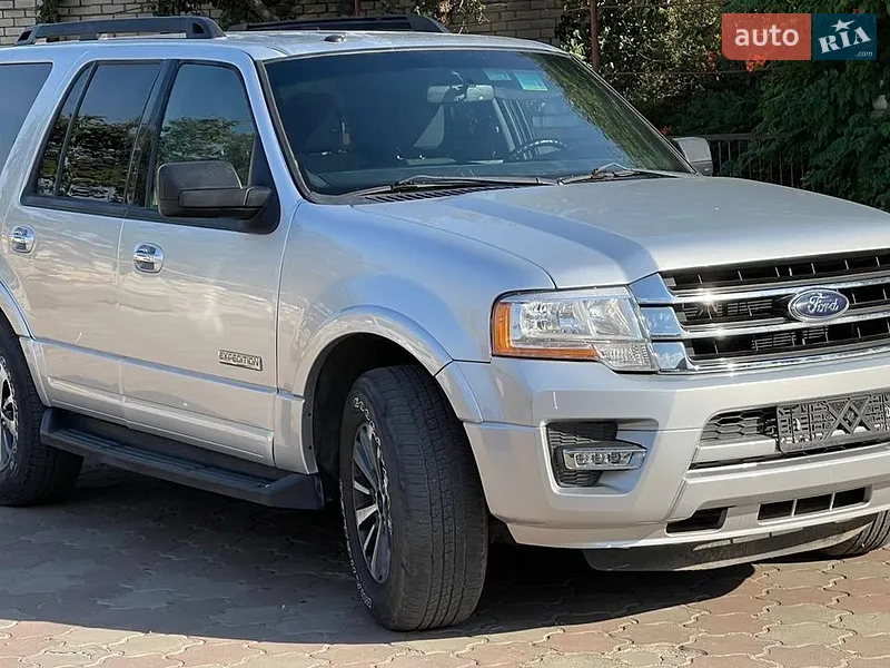 Ford Expedition 2016