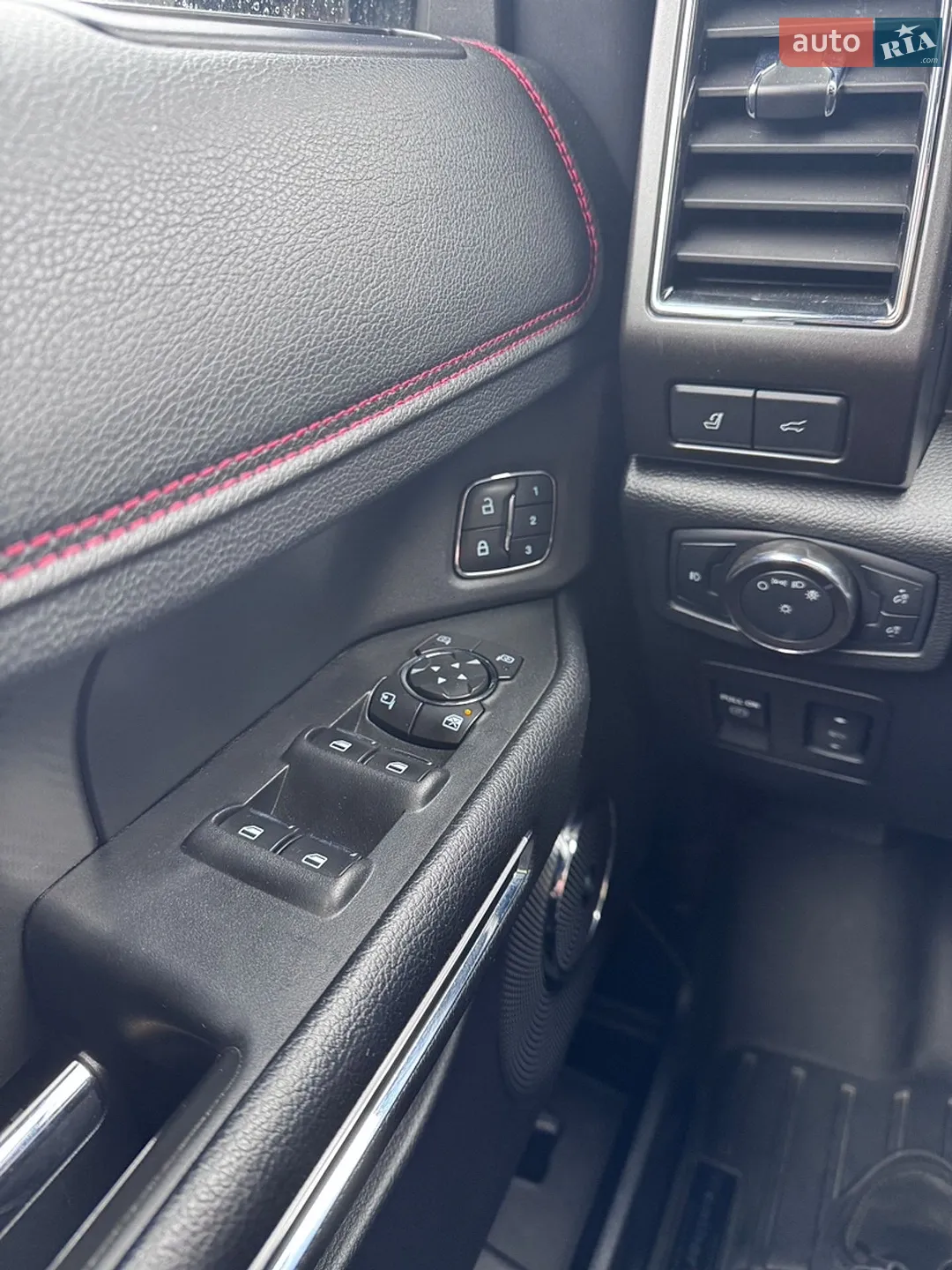 2019 Ford Expedition - мініатюра 16