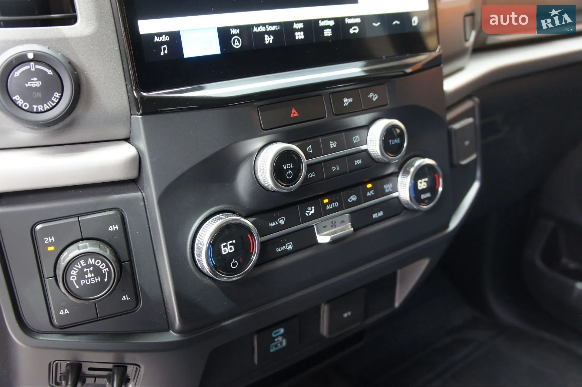 2022 Ford Expedition - мініатюра 18