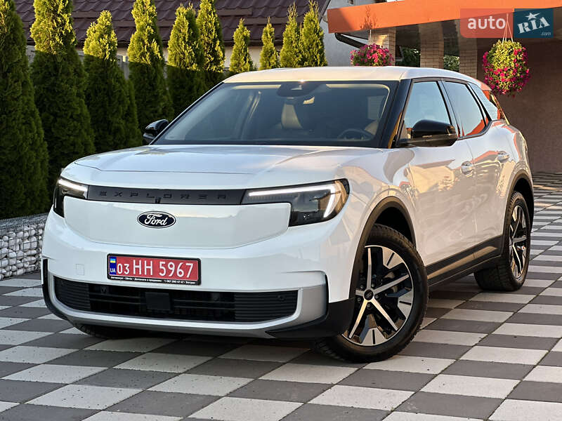Внедорожник / Кроссовер Ford Explorer EV 2024 в 