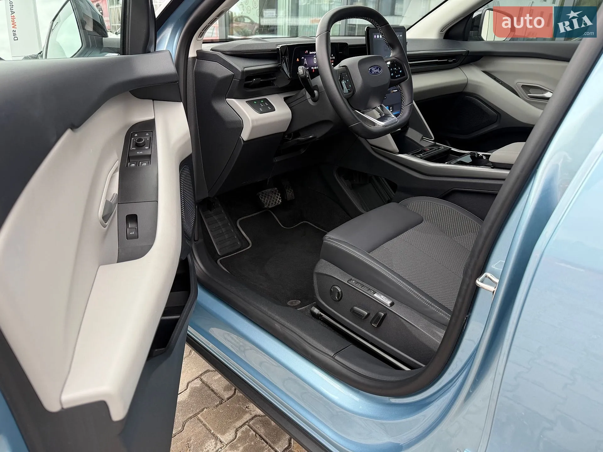 2025 Ford Explorer - мініатюра 23