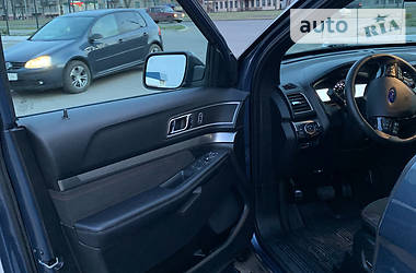 Позашляховик / Кросовер Ford Explorer 2018 в 