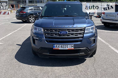 Позашляховик / Кросовер Ford Explorer 2018 в 