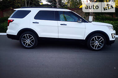 Внедорожник / Кроссовер Ford Explorer 2016 в Днепре