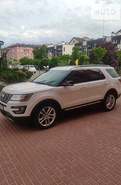 Позашляховик / Кросовер Ford Explorer 2016 в Києві