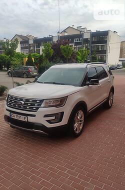 Позашляховик / Кросовер Ford Explorer 2016 в Києві