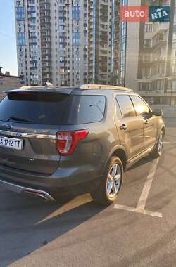 Позашляховик / Кросовер Ford Explorer 2016 в Києві