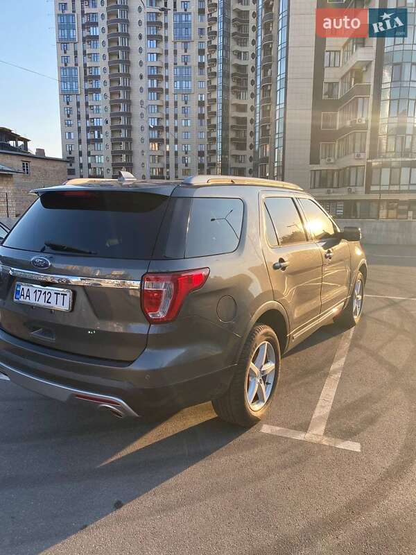 Внедорожник / Кроссовер Ford Explorer 2016 в Киеве