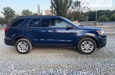 Внедорожник / Кроссовер Ford Explorer 2016 в Киеве