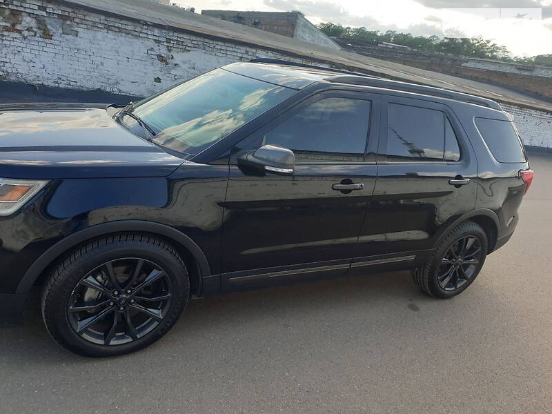 Позашляховик / Кросовер Ford Explorer 2016 в Києві