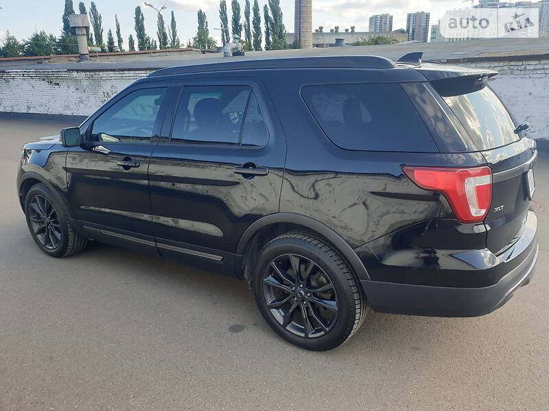 Позашляховик / Кросовер Ford Explorer 2016 в Києві