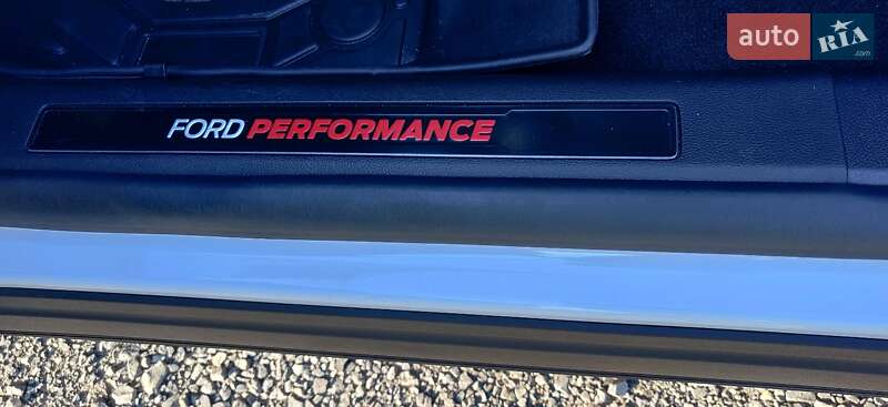 Внедорожник / Кроссовер Ford Explorer 2020 в Харькове