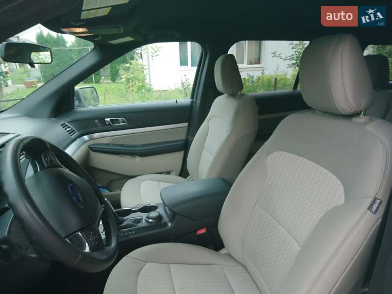 Внедорожник / Кроссовер Ford Explorer 2018 в Гусятине