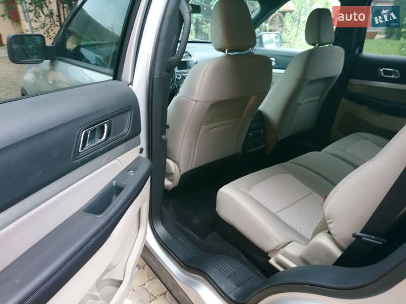 Внедорожник / Кроссовер Ford Explorer 2018 в Гусятине