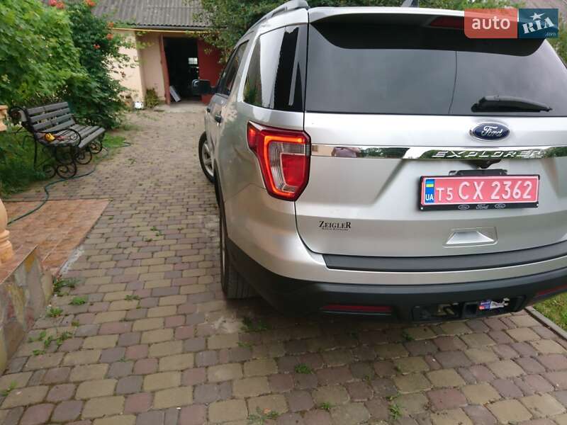 Внедорожник / Кроссовер Ford Explorer 2018 в Чорткове