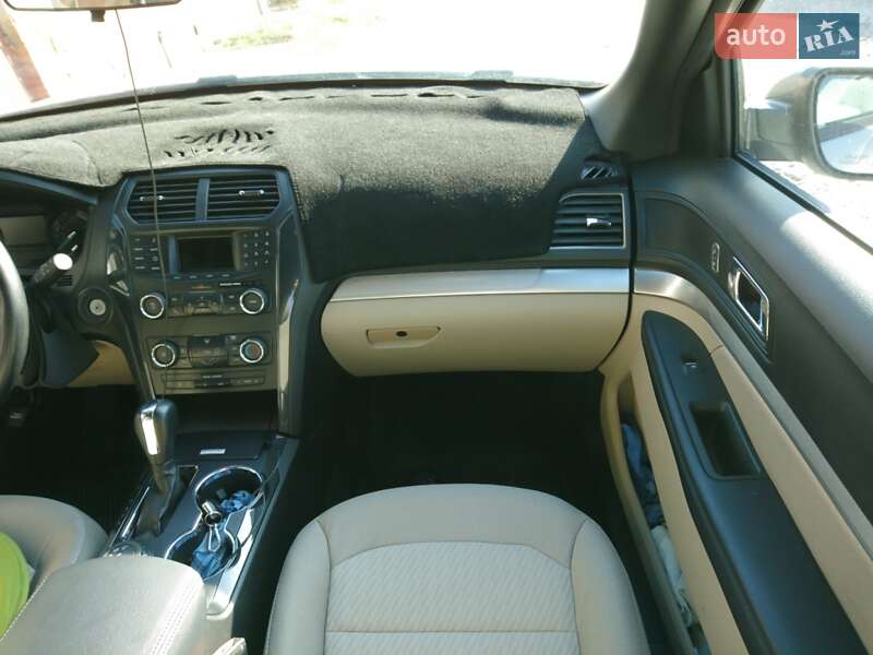 Внедорожник / Кроссовер Ford Explorer 2018 в Гусятине