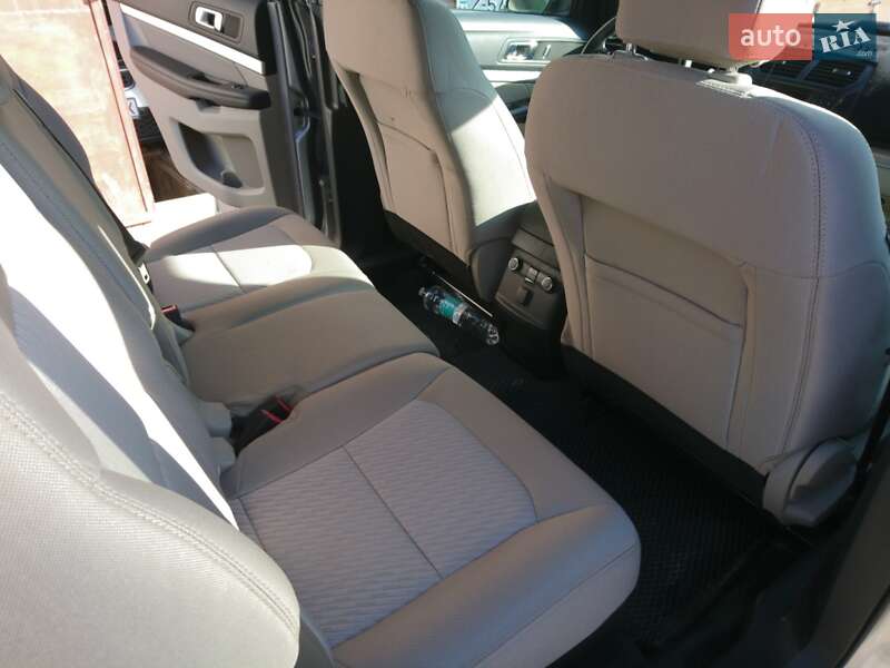 Внедорожник / Кроссовер Ford Explorer 2018 в Чорткове