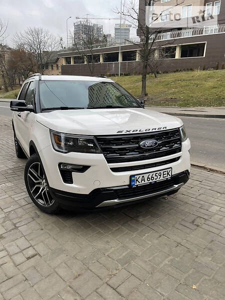 Внедорожник / Кроссовер Ford Explorer 2018 в Киеве