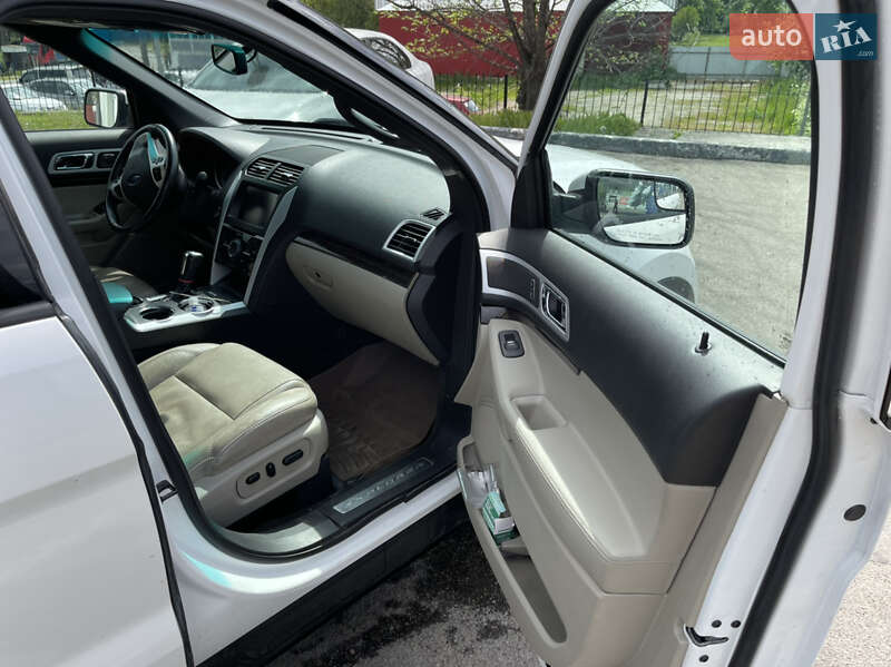 Внедорожник / Кроссовер Ford Explorer 2013 в Киеве фото 9 Внедорожник / Кроссовер Ford Explorer 2013 в Киеве