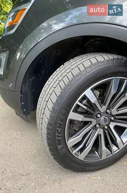 Внедорожник / Кроссовер Ford Explorer 2017 в Тернополе