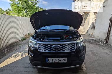 Внедорожник / Кроссовер Ford Explorer 2016 в Одессе