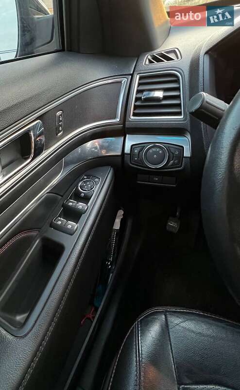 Внедорожник / Кроссовер Ford Explorer 2015 в Харькове фото 16 Внедорожник / Кроссовер Ford Explorer 2015 в Харькове