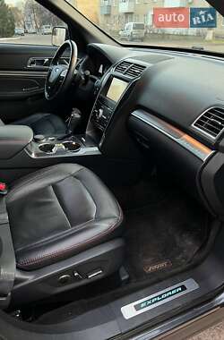 Внедорожник / Кроссовер Ford Explorer 2015 в Харькове фото 15 Внедорожник / Кроссовер Ford Explorer 2015 в Харькове