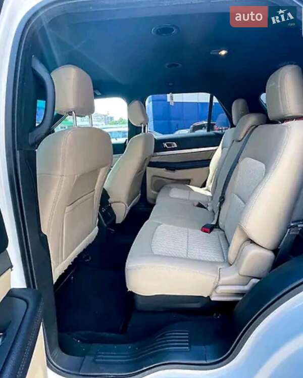 Внедорожник / Кроссовер Ford Explorer 2017 в Ирпене