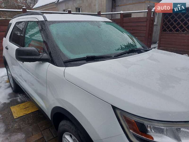 Внедорожник / Кроссовер Ford Explorer 2017 в Ирпене