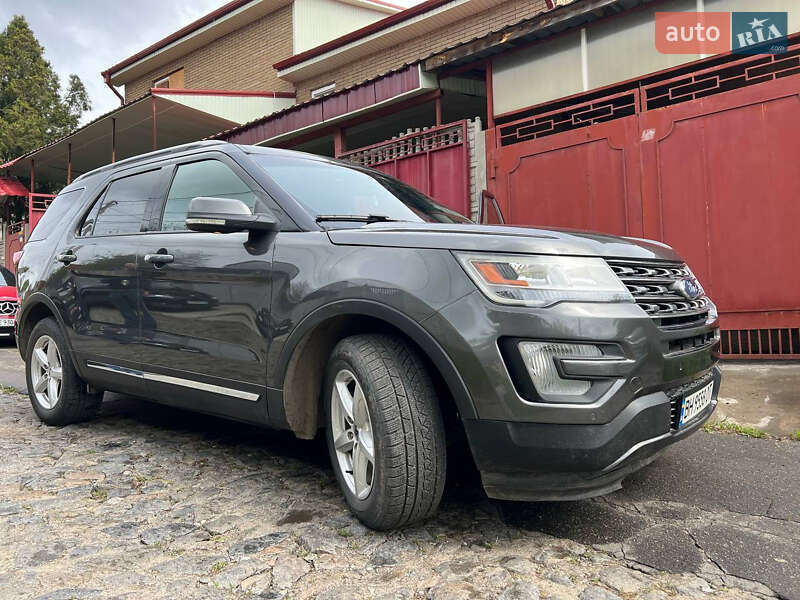 Внедорожник / Кроссовер Ford Explorer 2016 в Днепре