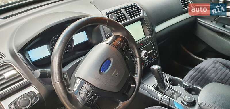 Внедорожник / Кроссовер Ford Explorer 2015 в Киеве