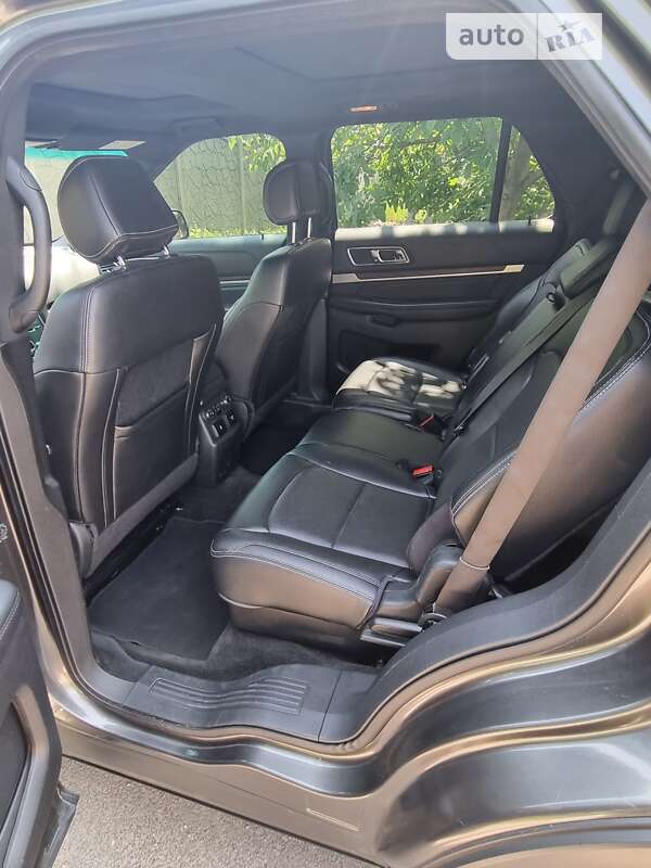 Внедорожник / Кроссовер Ford Explorer 2015 в Харькове фото 4 Внедорожник / Кроссовер Ford Explorer 2015 в Харькове