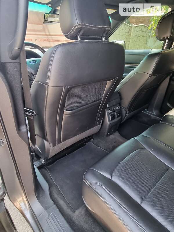 Внедорожник / Кроссовер Ford Explorer 2015 в Харькове фото 5 Внедорожник / Кроссовер Ford Explorer 2015 в Харькове
