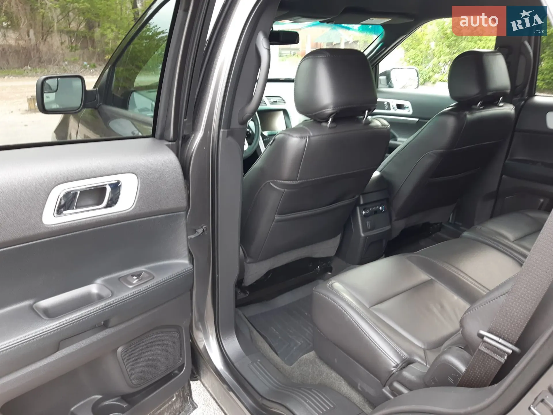 2015 Ford Explorer - мініатюра 5
