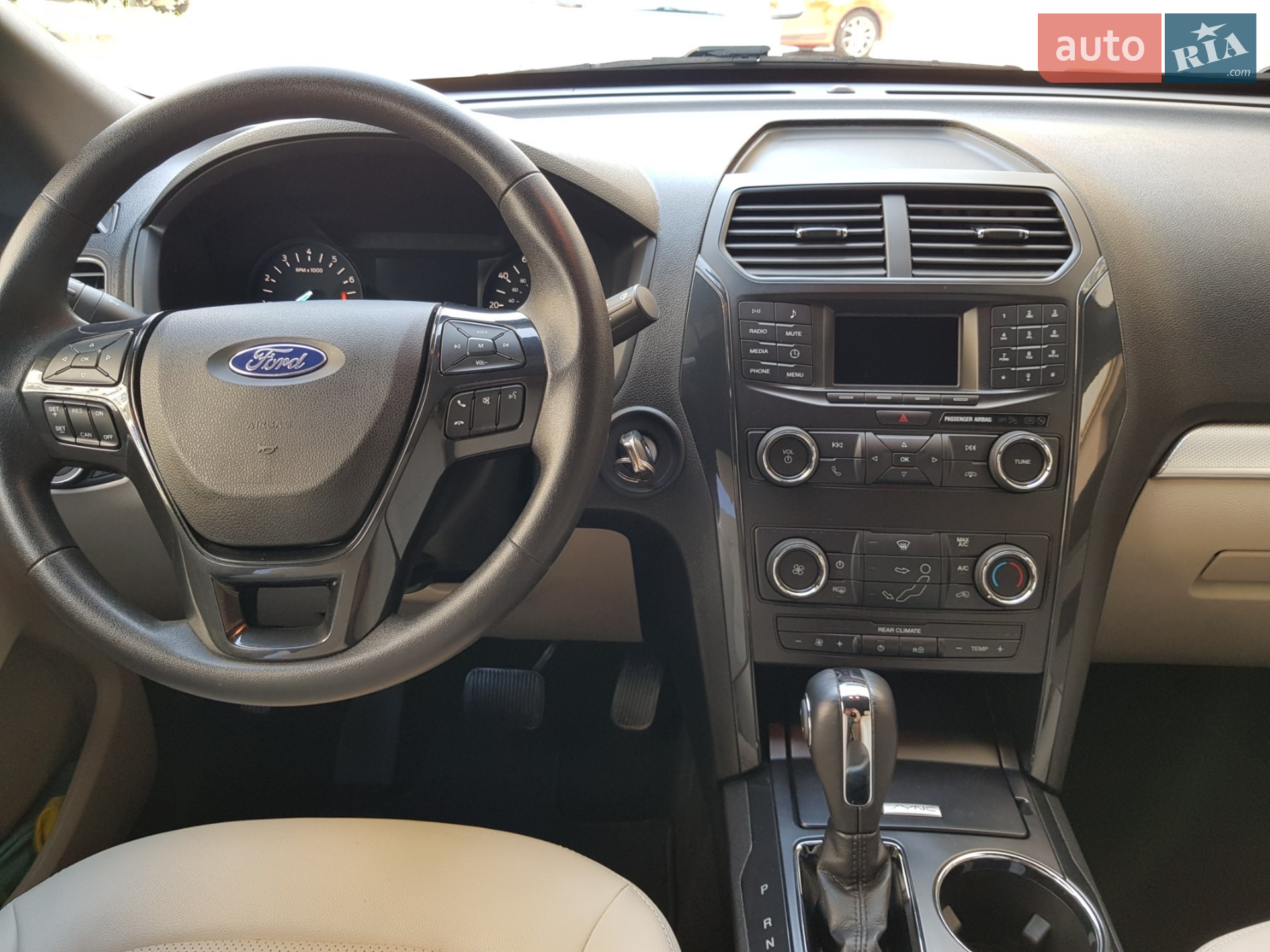 2018 Ford Explorer - мініатюра 38