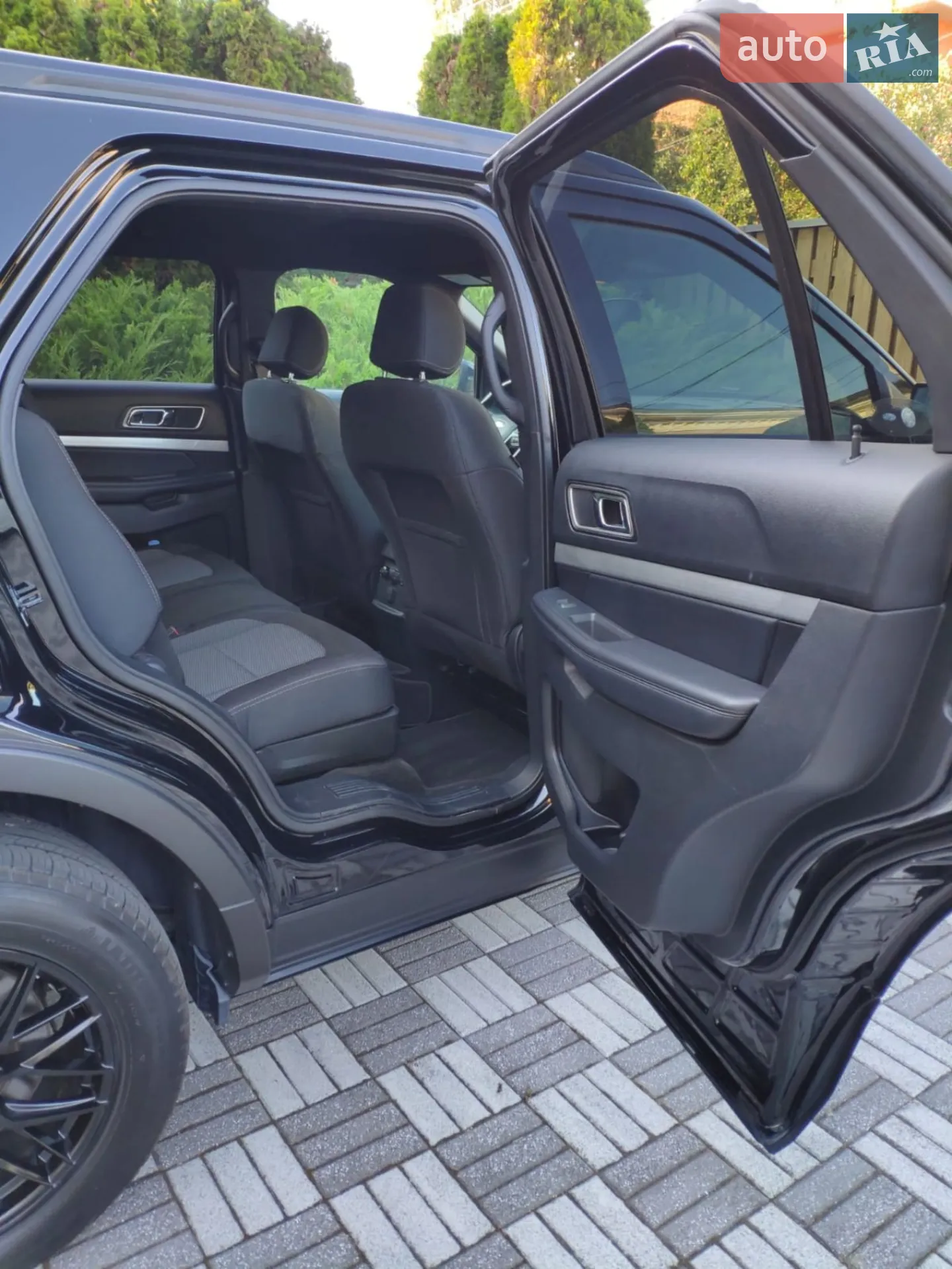 2017 Ford Explorer - мініатюра 6