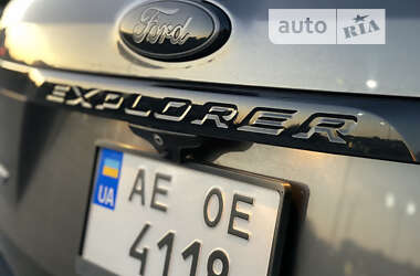 Внедорожник / Кроссовер Ford Explorer 2015 в Днепре