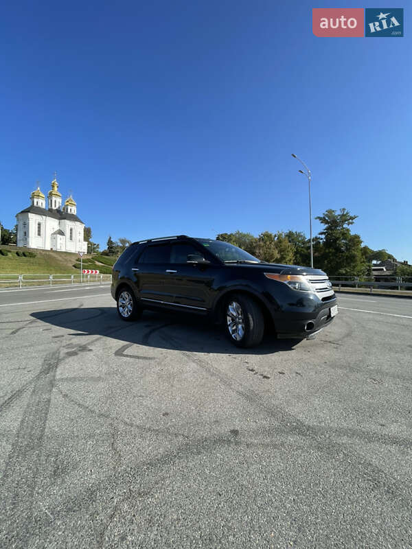 Позашляховик / Кросовер Ford Explorer 2014 в Чернігові