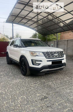 Позашляховик / Кросовер Ford Explorer 2017 в 