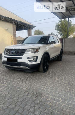 Позашляховик / Кросовер Ford Explorer 2017 в 