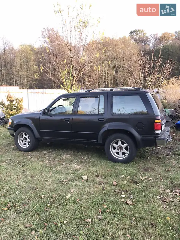 Ford Explorer