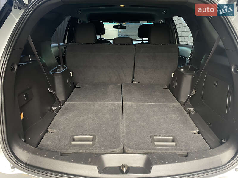 Внедорожник / Кроссовер Ford Explorer 2015 в Первомайске