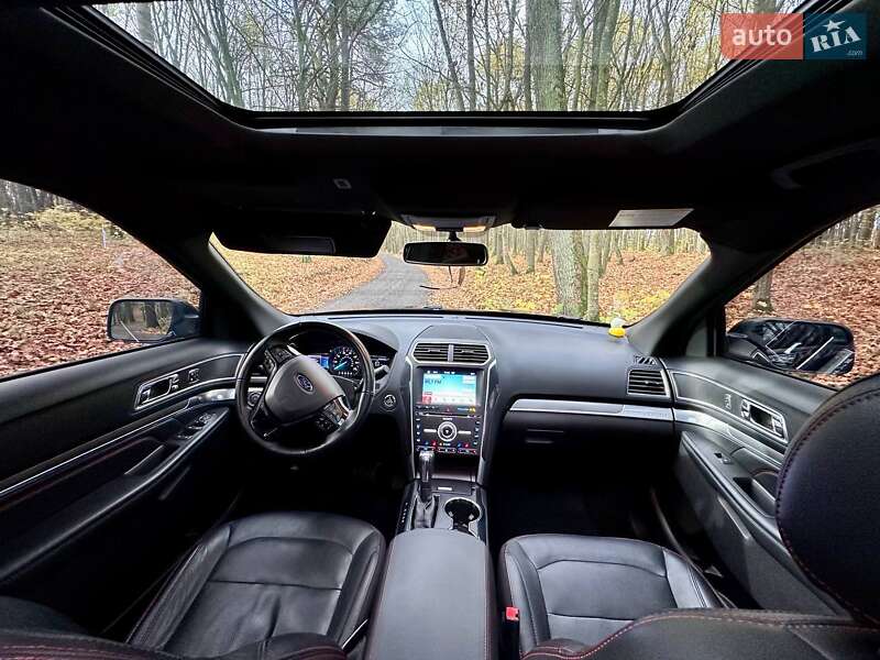 Внедорожник / Кроссовер Ford Explorer 2017 в Луцке
