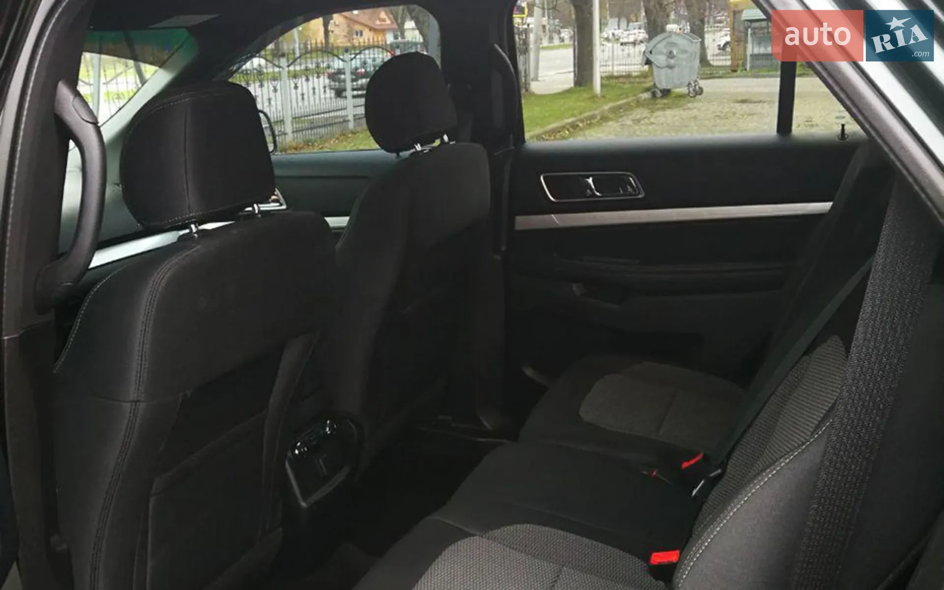 2015 Ford Explorer - мініатюра 7