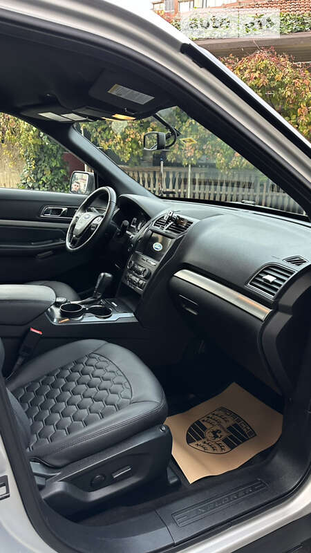 Внедорожник / Кроссовер Ford Explorer 2019 в Львове
