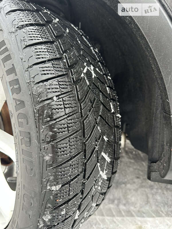 Позашляховик / Кросовер Ford Explorer 2013 в Житомирі