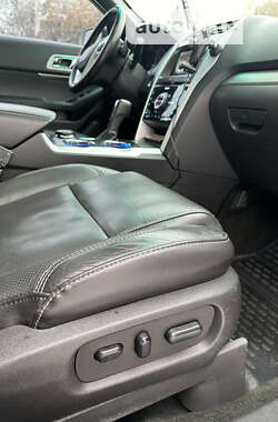 Позашляховик / Кросовер Ford Explorer 2013 в Житомирі