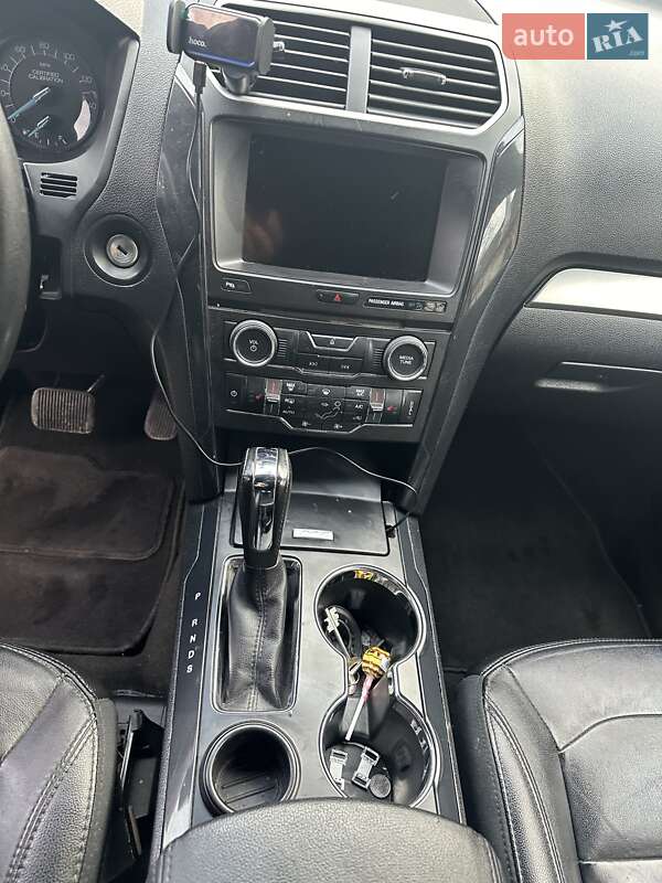 Внедорожник / Кроссовер Ford Explorer 2018 в Виннице