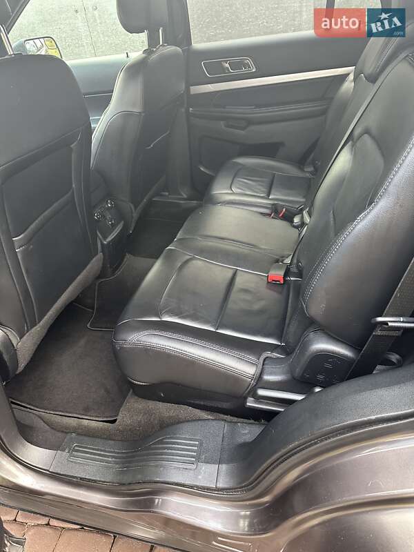 Внедорожник / Кроссовер Ford Explorer 2018 в Виннице