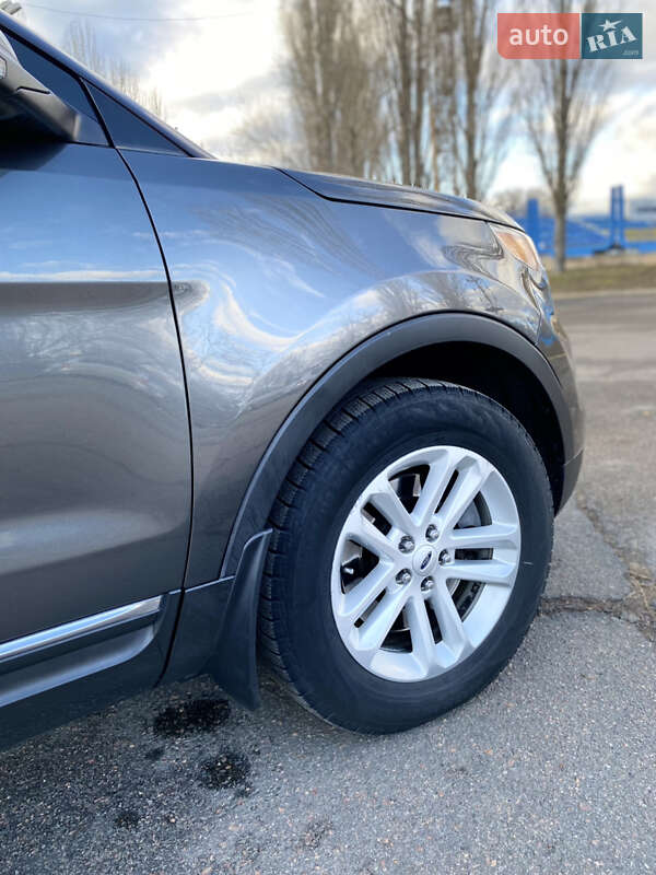 Внедорожник / Кроссовер Ford Explorer 2015 в Южноукраинске
